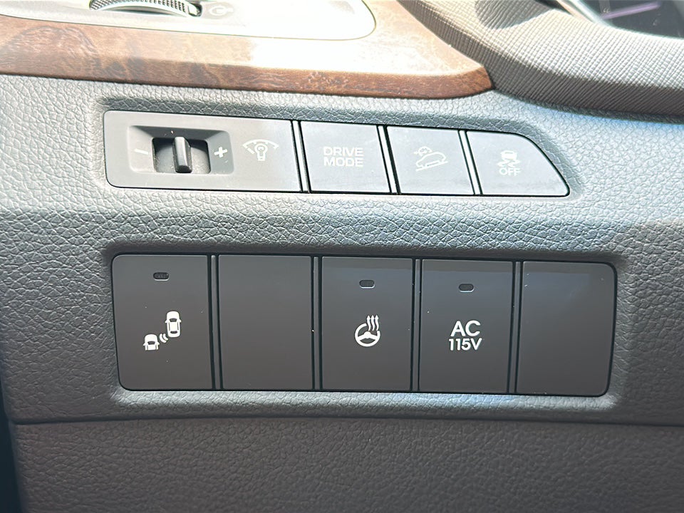 2018 Hyundai Santa Fe SE Ultimate
