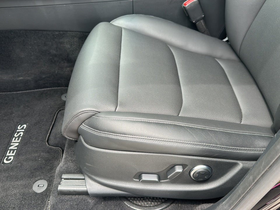 2025 Genesis GV70 2.5T AWD