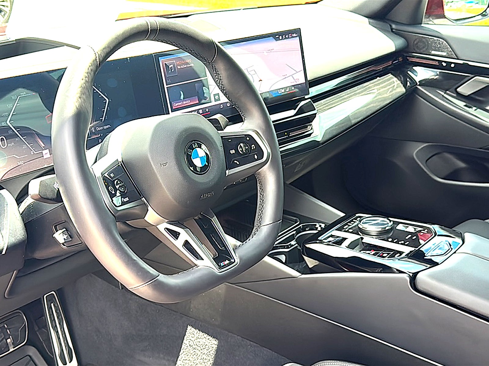 2025 BMW 5 Series 530i