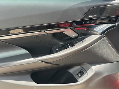 2025 BMW 5 Series 530i