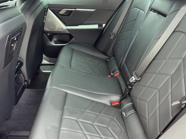 2025 BMW 5 Series 530i