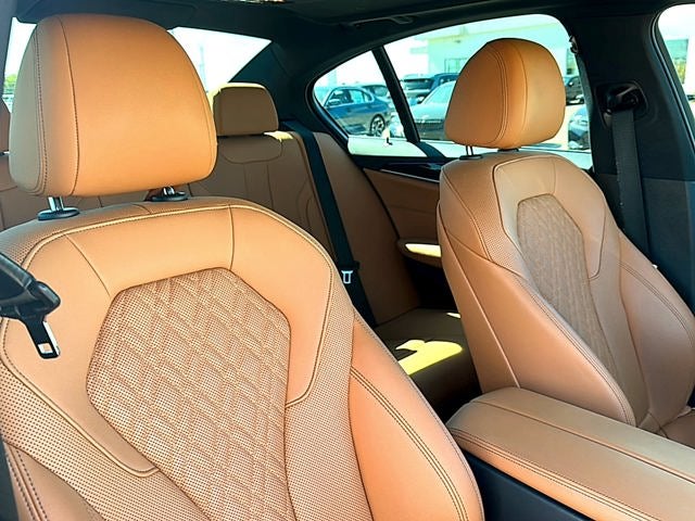 2023 BMW 5 Series 530i