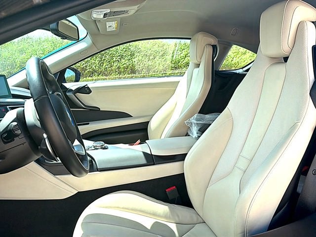 2015 BMW i8 2dr Cpe