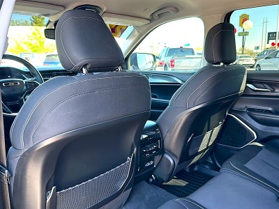 2021 Jeep Grand Cherokee L Laredo 4x4