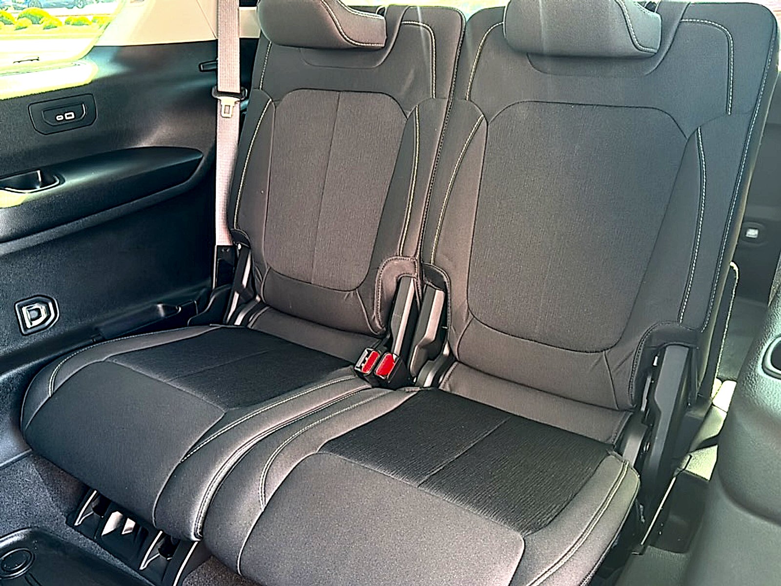 2021 Jeep Grand Cherokee L Laredo 4x4