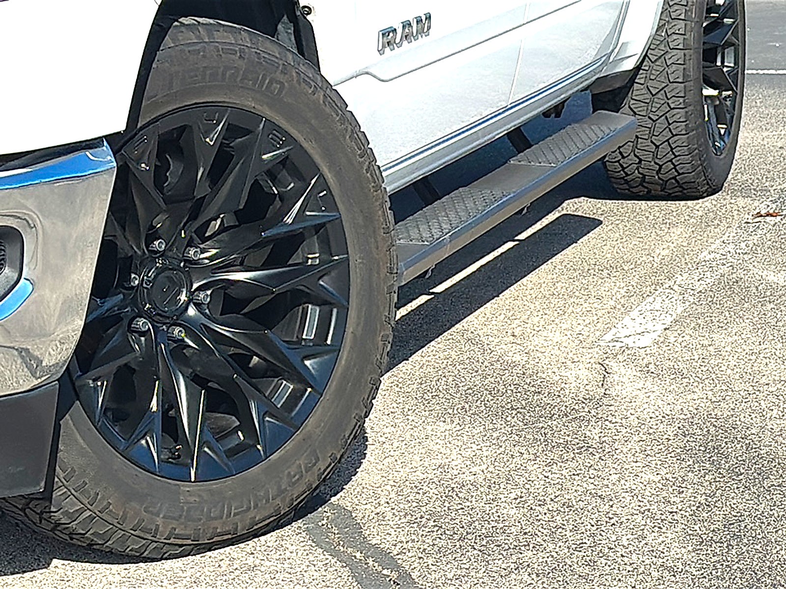 2023 RAM 1500 Lone Star Crew Cab 4x2 5'7" Box