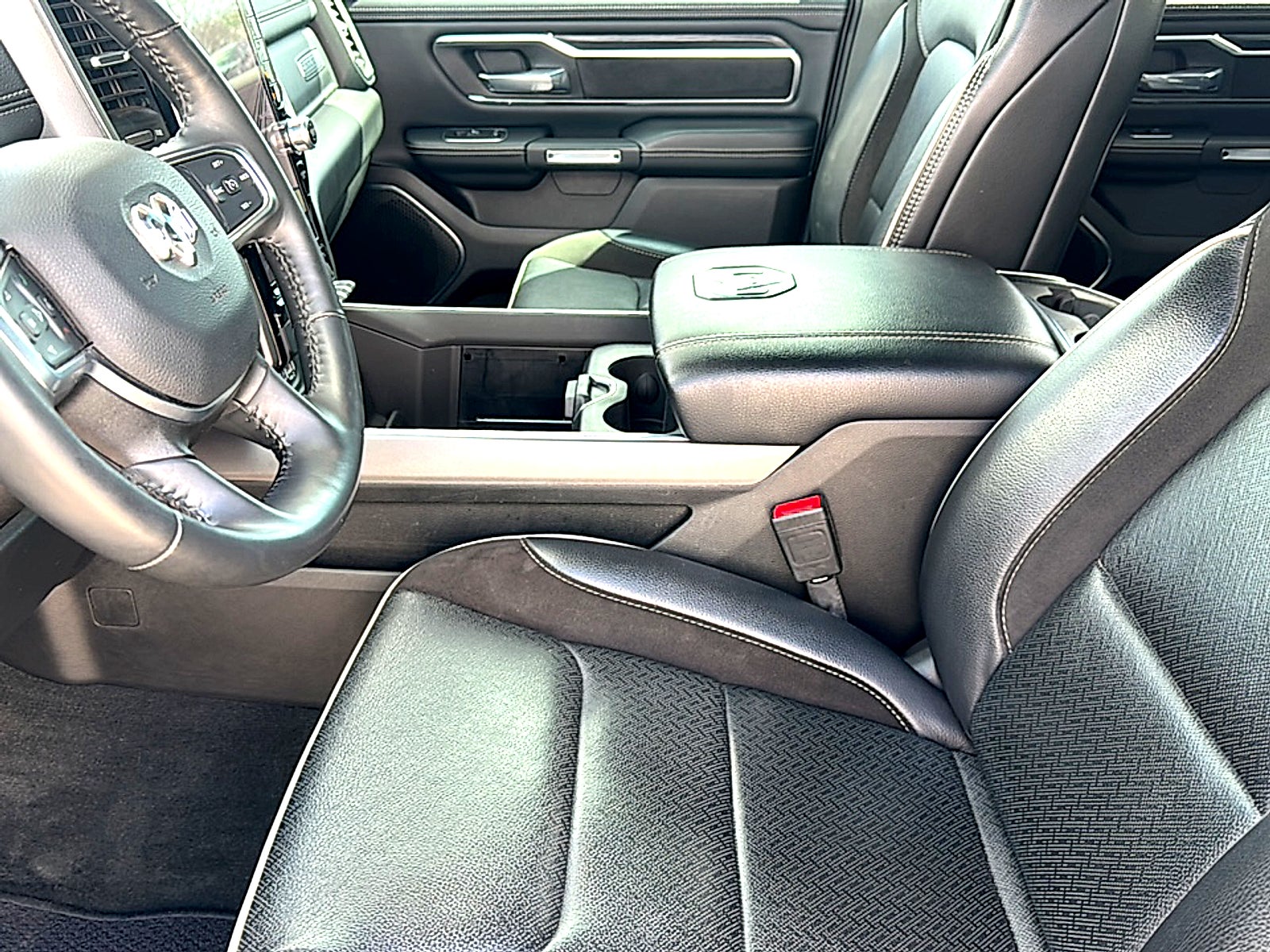 2024 RAM 1500 Laramie Crew Cab 4x4 5'7" Box