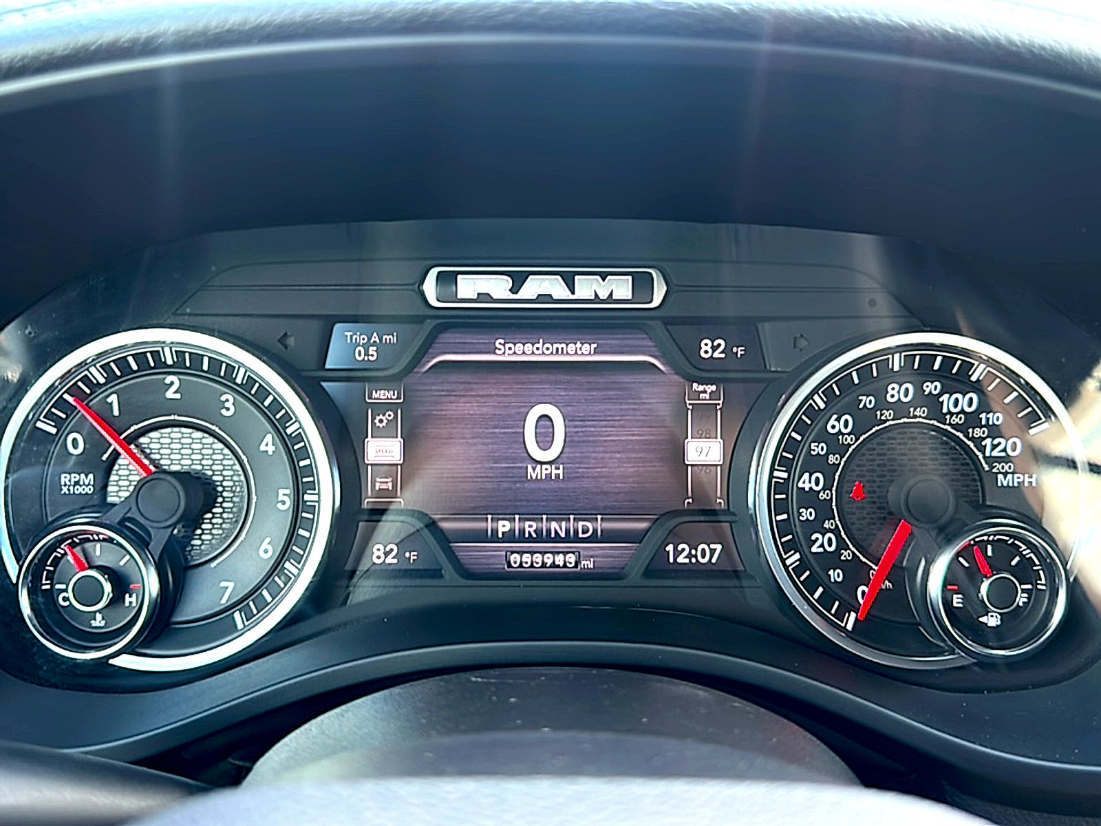 2024 RAM 1500 Laramie Crew Cab 4x4 5'7" Box