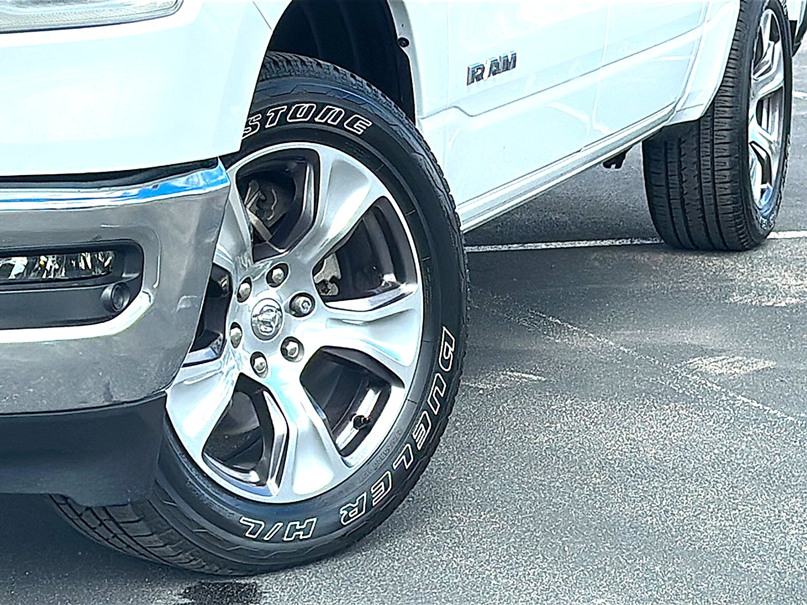 2024 RAM 1500 Laramie Crew Cab 4x4 5'7" Box