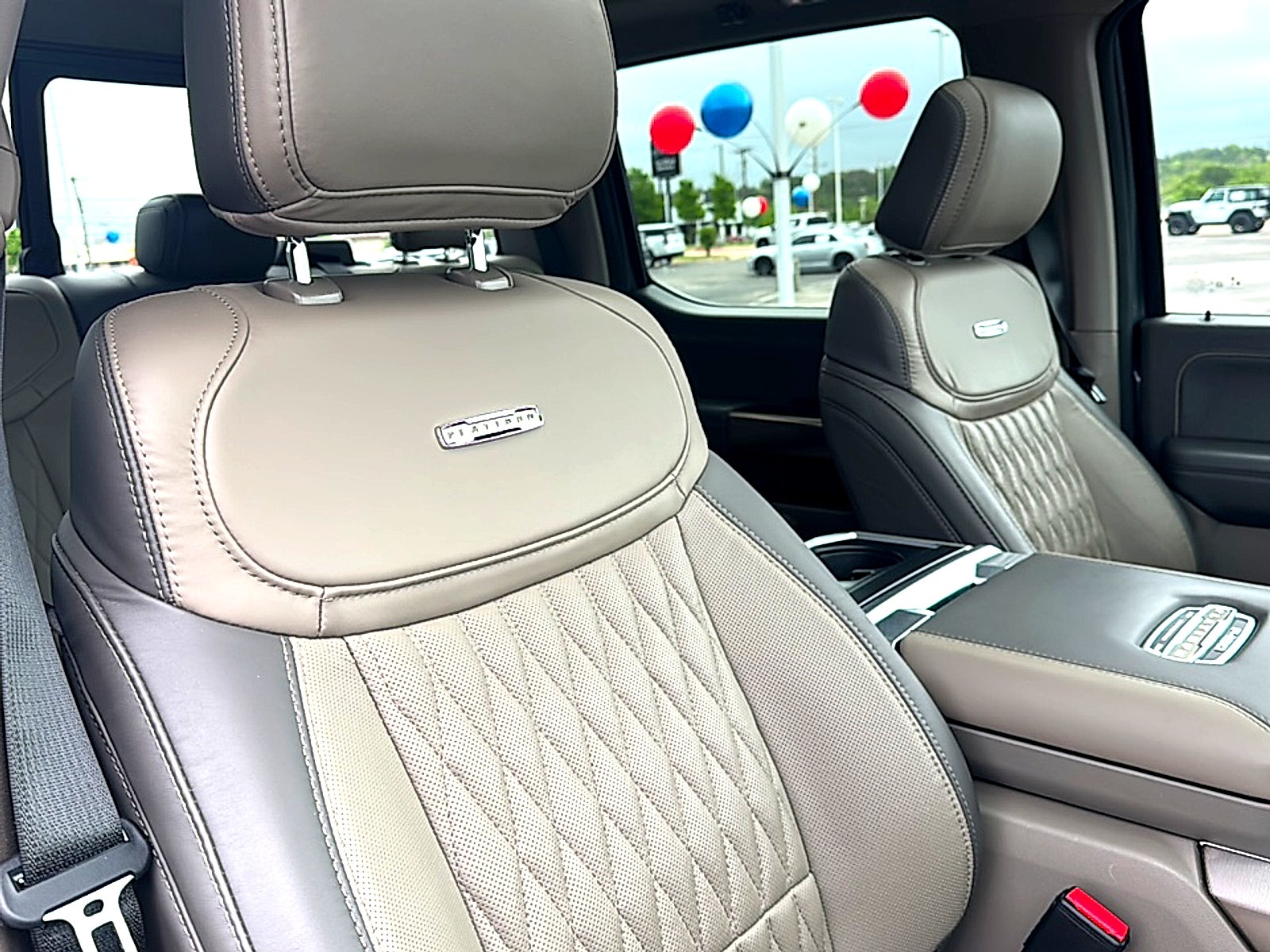 2024 Ford F-150 Platinum