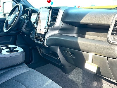 2026 RAM 2500 Tradesman Crew Cab 4x4 6'4" Box